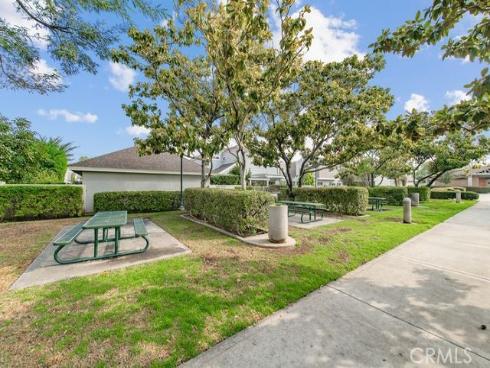 24 Millstone , Irvine, CA