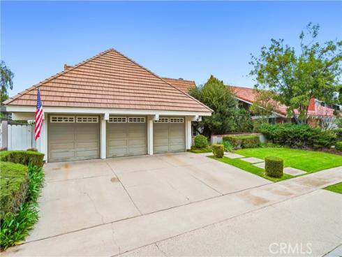 15361 Moulins Circle, Irvine, CA