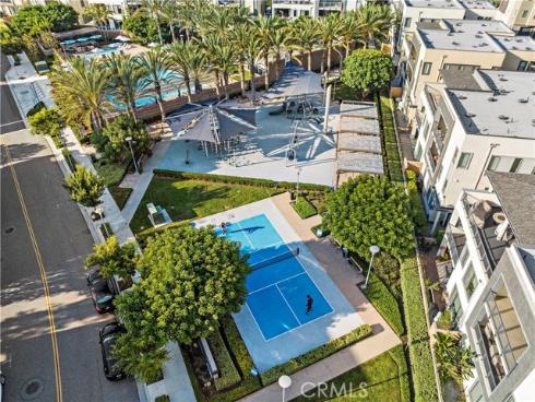 111 Bowery , Irvine, CA