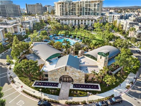 111 Bowery , Irvine, CA