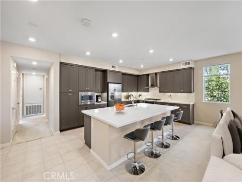 111 Bowery , Irvine, CA