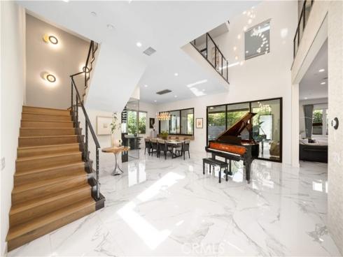 83 Lunar , Irvine, CA