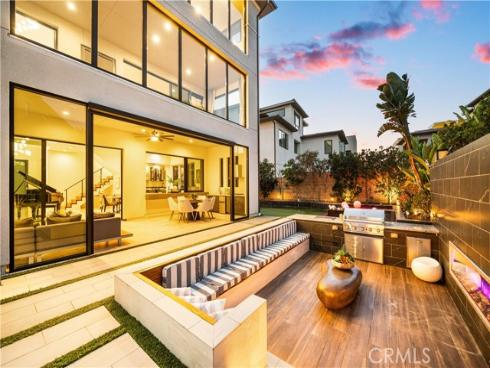 83 Lunar , Irvine, CA