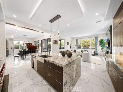 83 Lunar , Irvine, CA