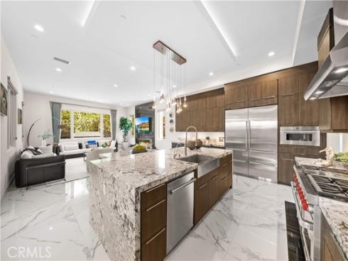 83 Lunar , Irvine, CA