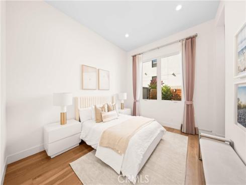 83 Lunar , Irvine, CA