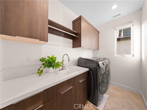 83 Lunar , Irvine, CA