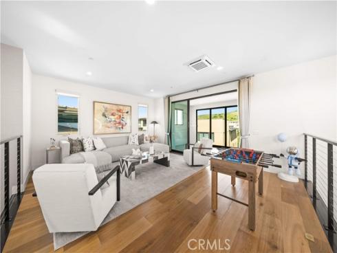 83 Lunar , Irvine, CA