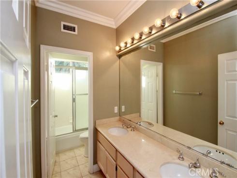 11 Pienza , Irvine, CA