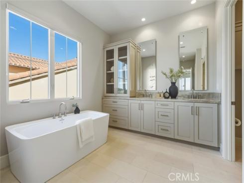 139  Prestigo  , Irvine, CA