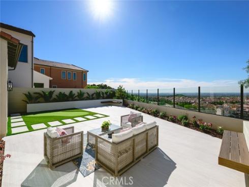 139  Prestigo  , Irvine, CA