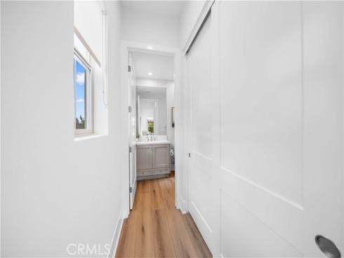 63 Longchamp , Irvine, CA