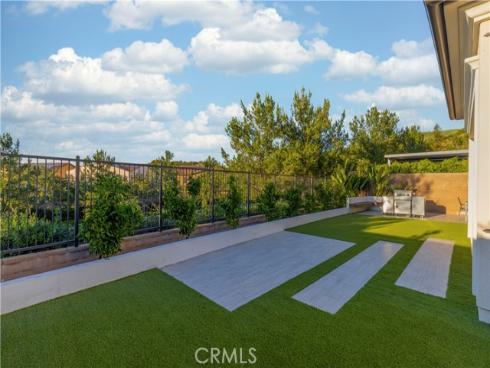 63 Longchamp , Irvine, CA