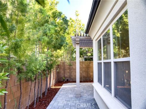 109  Sugar Cane  , Irvine, CA