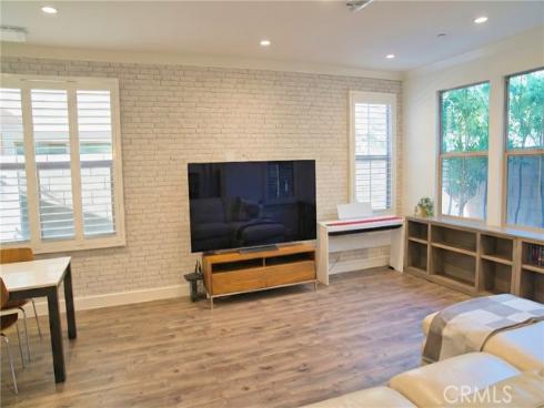 109  Sugar Cane  , Irvine, CA