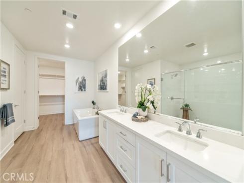 1507  Rivington  , Irvine, CA