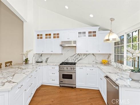 3  Del Perlatto  , Irvine, CA