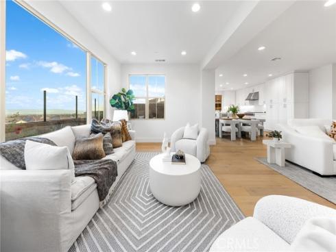 206 Collino , Irvine, CA