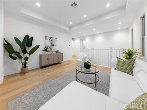 206 Collino , Irvine, CA