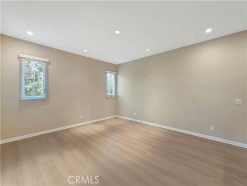 114  Chestnut   Grove, Irvine, CA