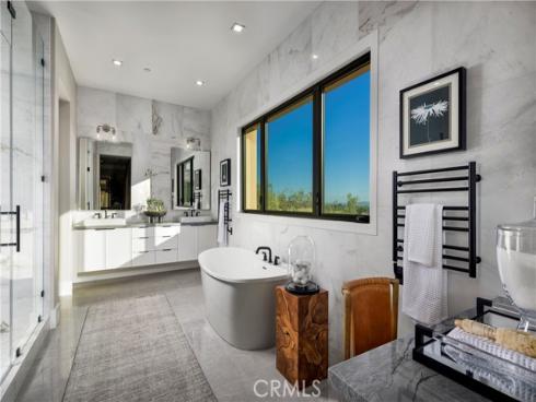 533 Peninsula , Irvine, CA