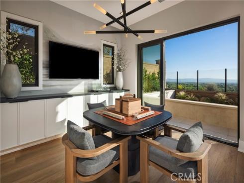 533 Peninsula , Irvine, CA