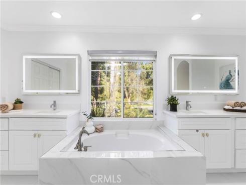 98  Winslow  , Irvine, CA