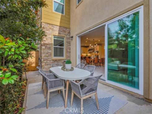 252 Chorus , Irvine, CA