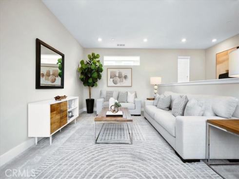 252 Chorus , Irvine, CA