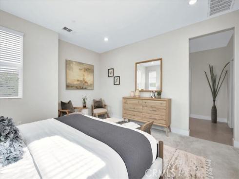 252 Chorus , Irvine, CA