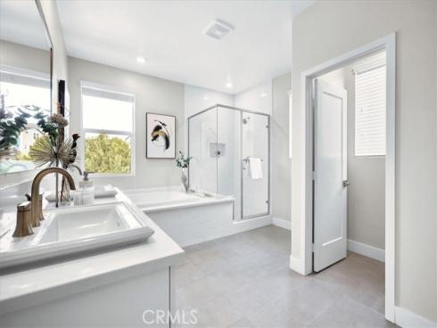 252 Chorus , Irvine, CA