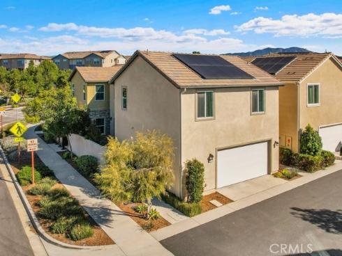 252 Chorus , Irvine, CA