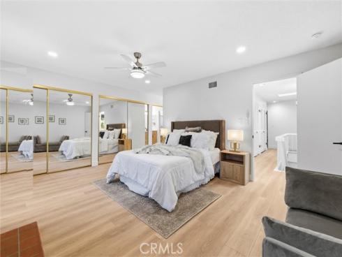 4181  Sandburg  , Irvine, CA