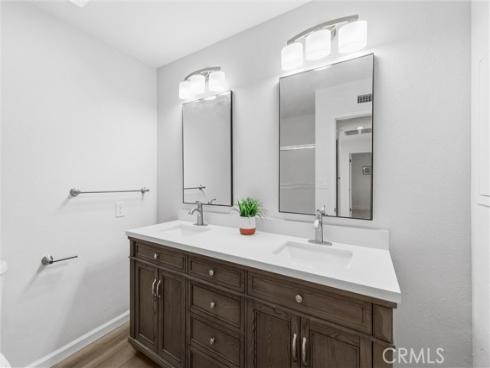 4181  Sandburg  , Irvine, CA