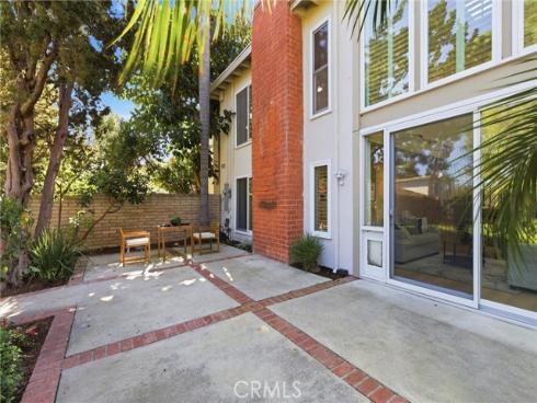 4181  Sandburg  , Irvine, CA