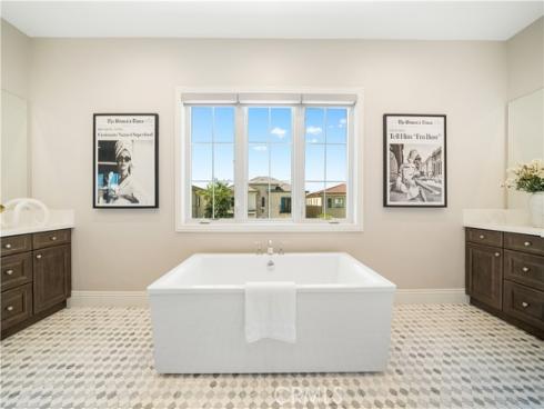 57 Kite , Irvine, CA