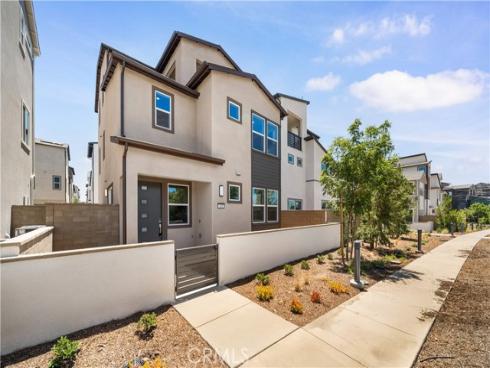 410  Lobata  , Irvine, CA