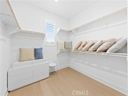 410  Lobata  , Irvine, CA