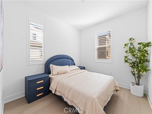 410  Lobata  , Irvine, CA