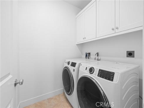 410  Lobata  , Irvine, CA