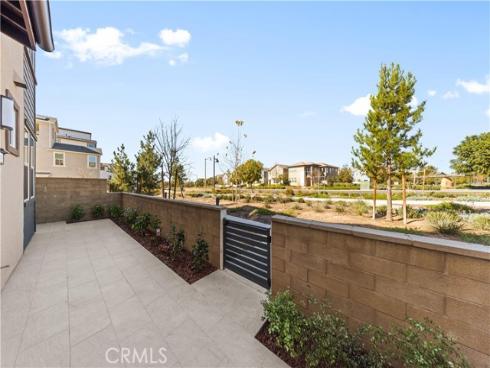 410  Lobata  , Irvine, CA