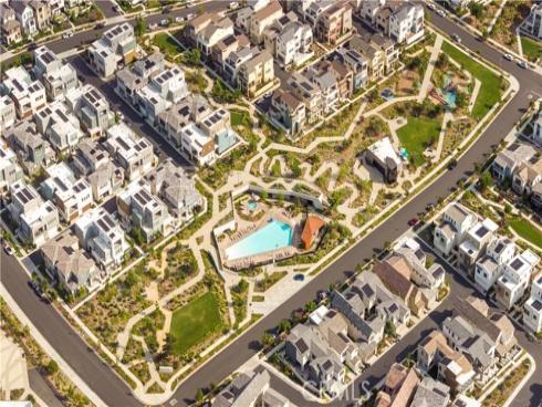 410  Lobata  , Irvine, CA