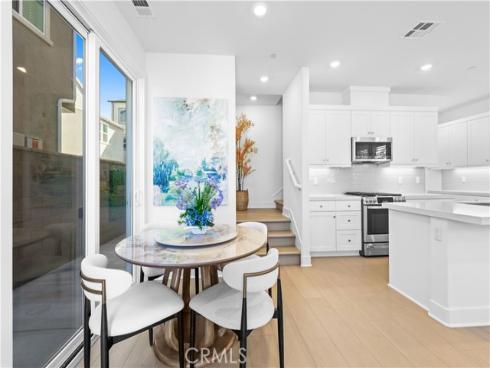 410  Lobata  , Irvine, CA