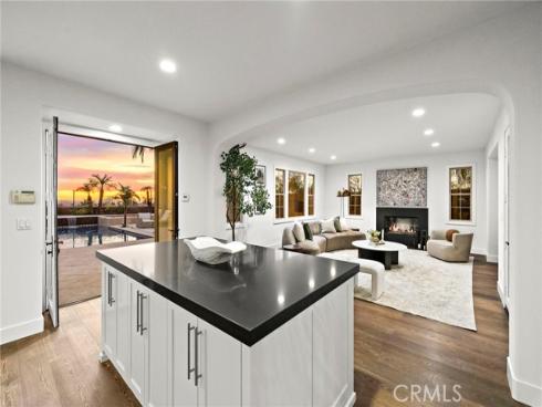 29 Small Grove , Irvine, CA