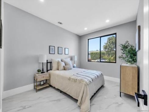 18802 Saginaw Dr , Irvine, CA