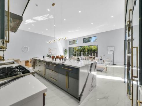 18802 Saginaw Dr , Irvine, CA