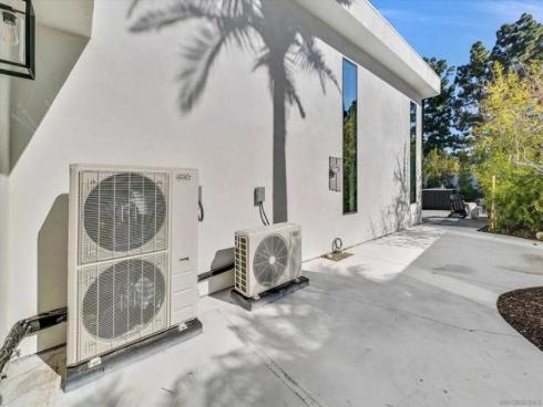 18802 Saginaw Dr , Irvine, CA