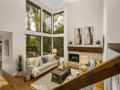 16  Morning View  , Irvine, CA