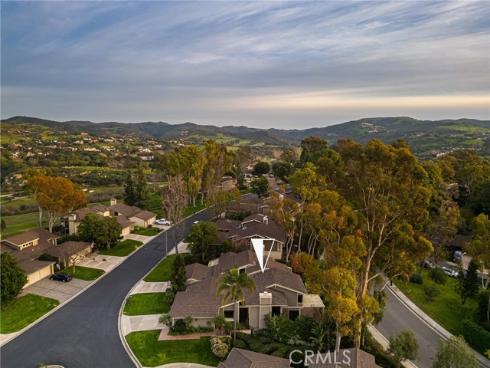 16  Morning View  , Irvine, CA