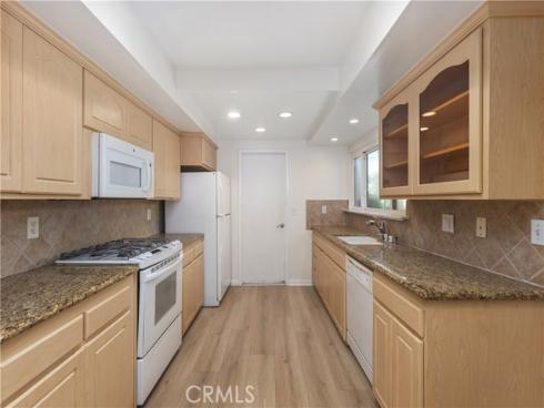 22 Meadowsweet , Irvine, CA